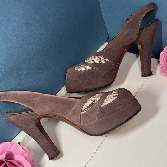 Free shipping! Vintage 1940's Harzfeld's Peep Toe Platform Slingback Heels! - Picture 3 of 12